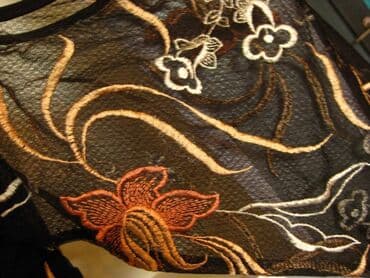 чачы casio: Очень красивый топ с вышивкой Привезли в подарок, но не носила. С низу — 8