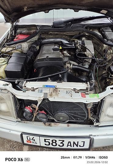 w124 124: Mercedes-Benz 220: 1993 г., 2.2 л, Автомат, Бензин, Седан — 7