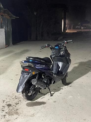 Скутеры: Тип скутера 125 куб. см, Бензин, Б/у — 4