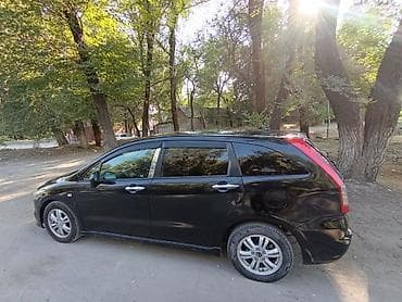 Honda Stream: 2006 г., 1.8 л, Автомат, Бензин, Минивэн — 2