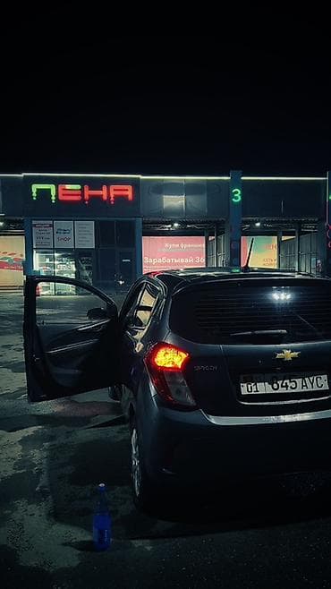 chevrolet spar: Chevrolet Spark: 2017 г., 1 л, Автомат, Бензин, Хэтчбэк — 1