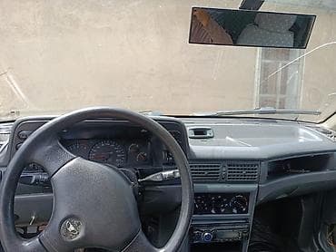 Daewoo Nexia: 2003 г., Механика, Бензин, Седан