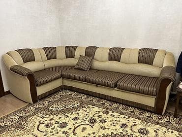 стол для офиса угловой: Предлагается комплект мягкой мебели, состоящий из углового дивана и — 1