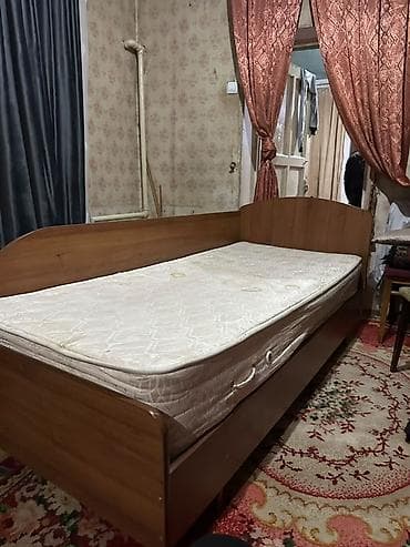 90: Односпальная кровать с матрасом - Формат: диван-кровать/софа с — 1