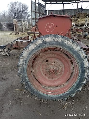 бороны мала: Зерновая сеялка прицепная (механическая), широкозахватная. Основные — 5