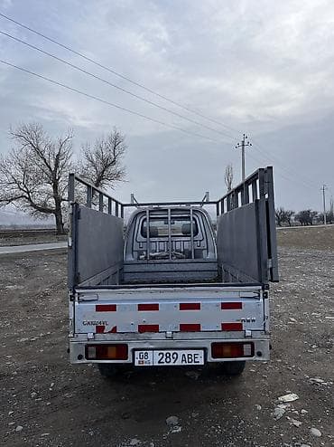 Унаа: Hyundai Porter: 2014 г., 1 л, Кол менен иштөөчү, Бензин, Van — 3