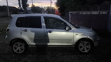 японский авто: Mazda Demio: 2003 г., 1.5 л, Автомат, Бензин, Хэтчбэк — 2