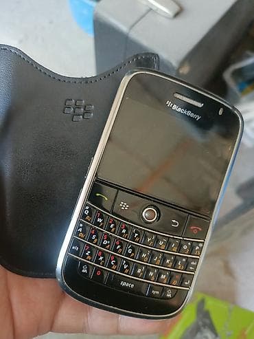 смартфоны blackberry 2015: Ежевика Bold 9000, цвет - Черный — 3