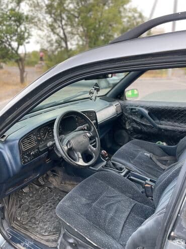 бу наборы ключей: Volkswagen Passat: 1994 г., 1.8 л, Механика, Бензин, Универсал — 6