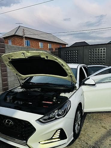 Hyundai Sonata: 2020 г., 2 л, Автомат, Газ, Седан — 5