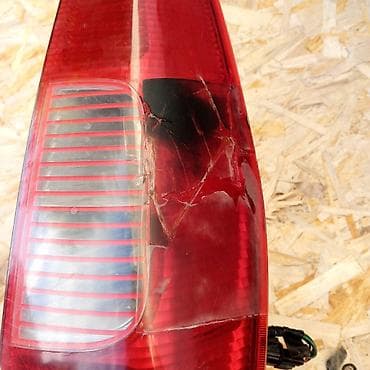 Автозапчасти: Задний правый стоп-сигнал Mitsubishi 2003 г., Б/у, Оригинал, Япония — 2