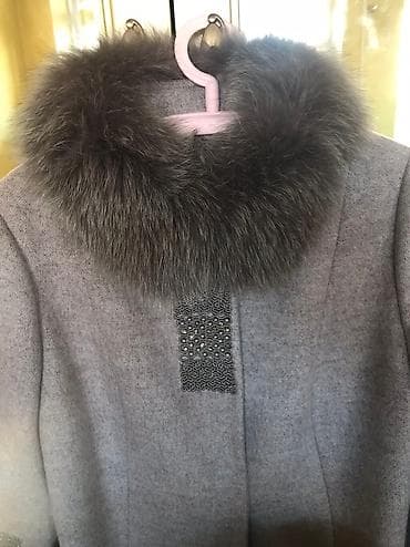 Новое пальто одевала 1 раз рукава снимаются, становиться 3/4