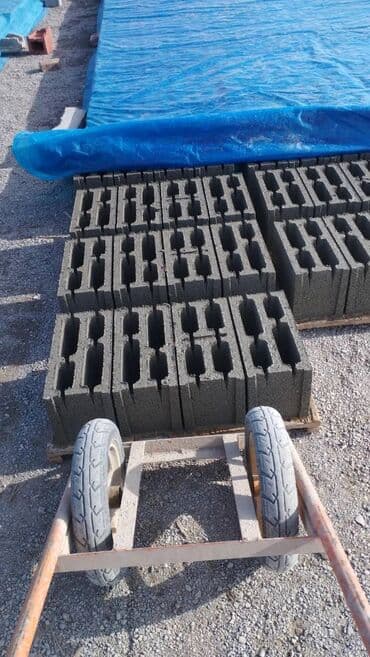 садовый столик и стулья: АВТОМАТ тип Пескоблок аппарат сатылат . абалы жакшы иштеп турат — 6