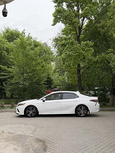 бампер таета виш: Toyota Camry: 2019 г., 2.5 л, Автомат, Бензин, Седан — 7