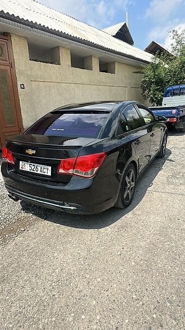 Транспорт: Chevrolet Cruze: 2011 г., 1.6 л, Кол менен иштөөчү, Бензин, Седан — 3