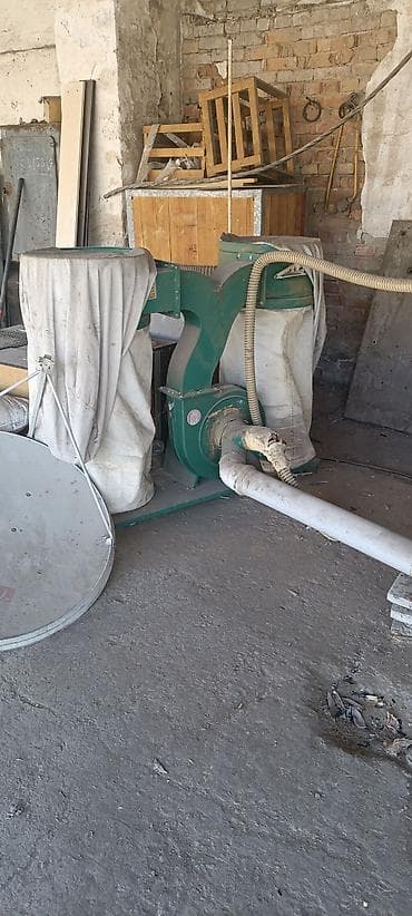 стулья в актовый зал школы: Комплект оборудования для мебельного цеха 1) Форматно-раскроечный — 2