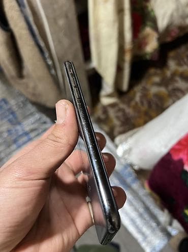 iphone 16e цена: IPhone Xs, Б/у, 256 ГБ, Черный, Чехол, 50 % — 4