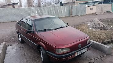 Volkswagen Passat: 1991 г., 2 л, Кол менен иштөөчү, Бензин, Седан — 3