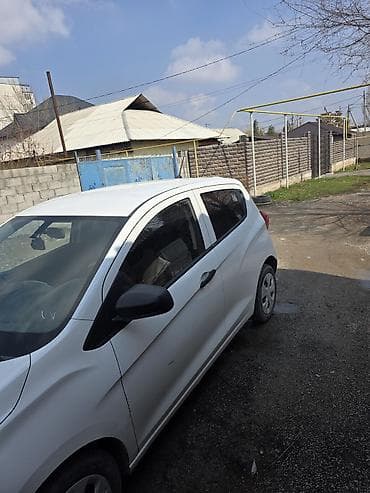 на спарк: Chevrolet Spark: 2017 г., 1 л, Автомат, Бензин, Хэтчбэк — 10