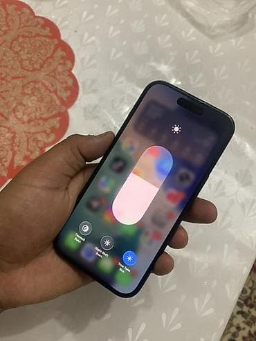 IPhone 15, Б/у, 128 ГБ, Черный, Чехол, 86 % — 3