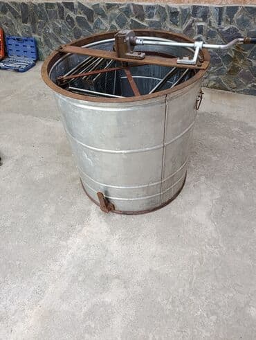 полировычный машынка: Продается 4х рамочная медогонка откидной в отличном состоянии СССР — 3