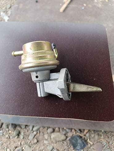 Фильтры: Механический топливный насос (бензонасос), используемый в автомобилях — 4