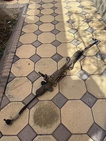 накладки на мерс: Рулевая рейка Toyota — 1