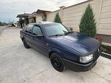 Транспорт: Volkswagen Passat: 1991 г., 1.8 л, Механика, Седан — 3