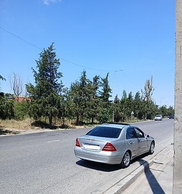 Mercedes-Benz C-Class: 2001 г., 3.2 л, Автомат, Бензин, Седан