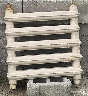 Цена: договорная Чугунный радиатор отопления (секционный