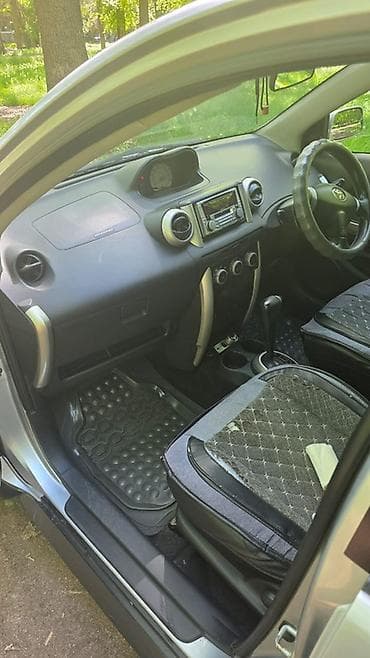 митсубиси семиместный: Toyota Ist: 2003 г., 1.3 л, Автомат, Бензин, Хэтчбэк — 4