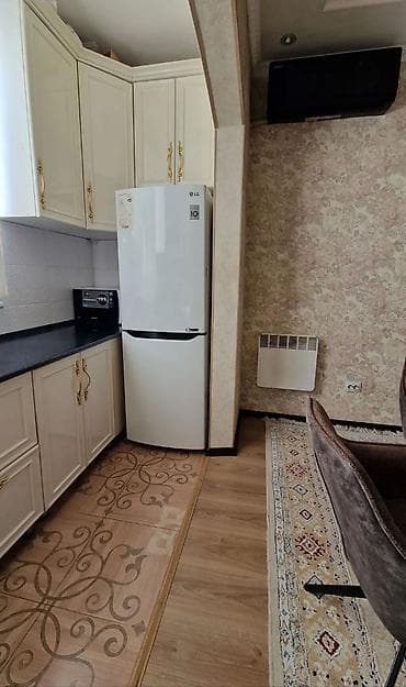 западный ош: 2 комнаты, 78 м², 106 серия, 9 этаж, Евроремонт — 2