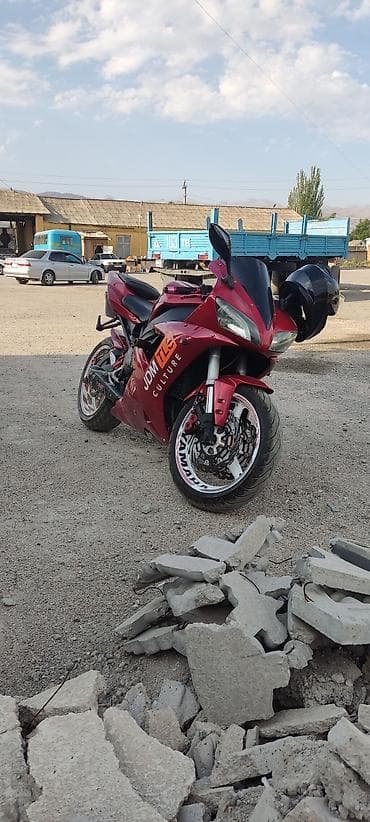 Спортбайк Yamaha, 1000 куб. см, Бензин, Б/у