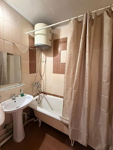 central park: 3 комнаты, 72 м², 106 серия, 9 этаж, Косметический ремонт — 9