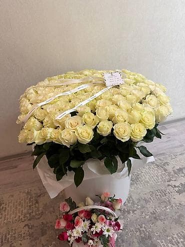 корзина для хлеба: Есть уступка. ГолландскиеРозы в шляпной коробке + — 2