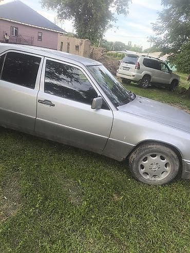 Mercedes-Benz E-Class: 1995 г., 2.2 л, Автомат, Бензин, Седан