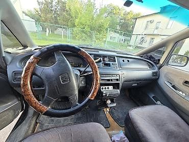 mini ev: Honda Shuttle: 1997 г., 2.2 л, Автомат, Бензин, Минивэн — 2