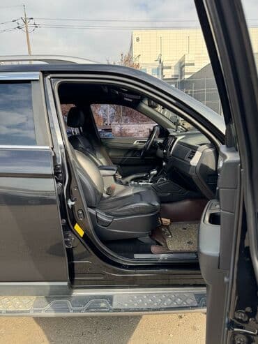авто из корее в бишкек: Ssangyong Rexton: 2015 г., 2.2 л, Автомат, Дизель, Внедорожник — 20