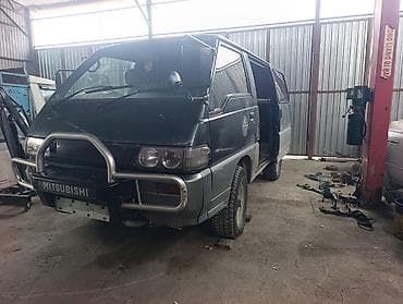 Автозапчасти: Авторазбор Mitsubishi Delica (L300/L400, 4WD) 2.5 дизель АКПП раздатка — 4