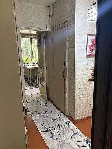 105: 1 комната, 35 м², 105 серия, 1 этаж, Старый ремонт — 5