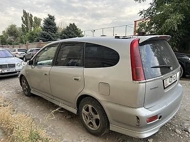 hond: Honda Stream: 2002 г., 1.7 л, Автомат, Минивэн — 3