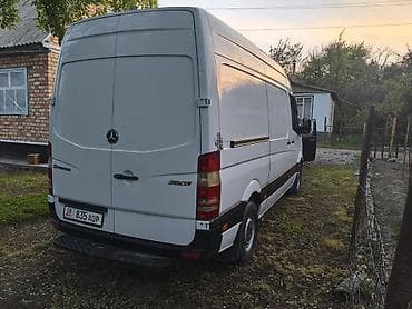 мерседес гигант кабина: Легкий грузовик, Mercedes-Benz — 6