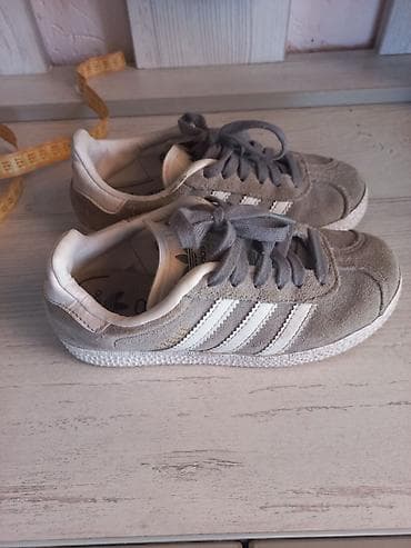 кросо: Детские кроссовки кеды Adidas Originals Gazelle для детей Размер — 4