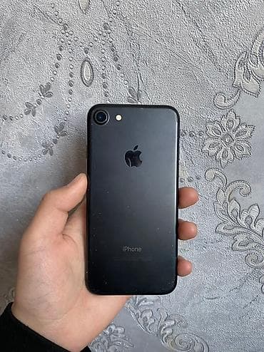 one plus 7: IPhone 7, Б/у, Черный — 1