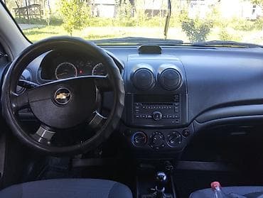 Транспорт: Chevrolet Aveo: 2011 г., 1.4 л, Кол менен иштөөчү, Бензин, Седан — 4
