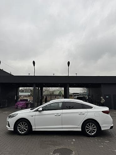 4 vd: Hyundai Sonata: 2019 г., 2 л, Автомат, Бензин, Седан — 5