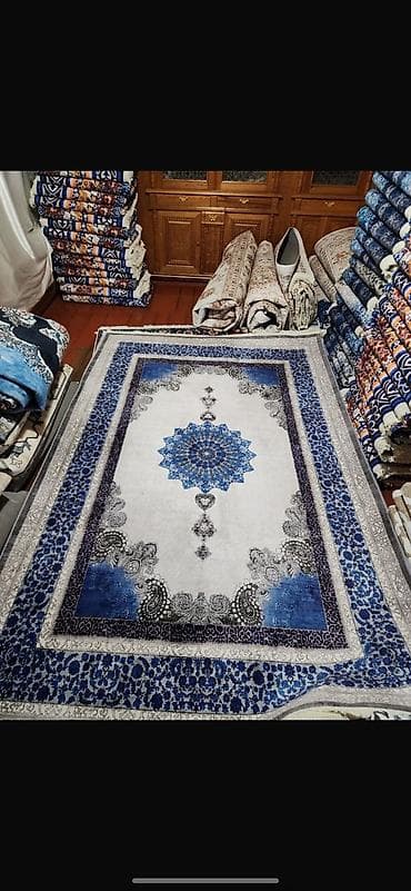 - Женская сумка-клатч с тиснением под крокодила. - Формат: вытянутый — 5