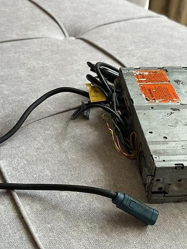 dvd player: Продаю оригинал пионер с выдвежным экраном — 3