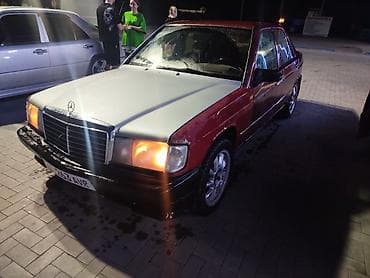 Транспорт: Mercedes-Benz 190: 1991 г., 2.6 л, Механика, Бензин, Седан — 5