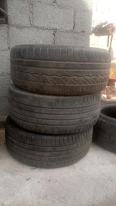 Комплект автомобильных шин 225/50 R17. - Размер: 225/50 R17 (указан